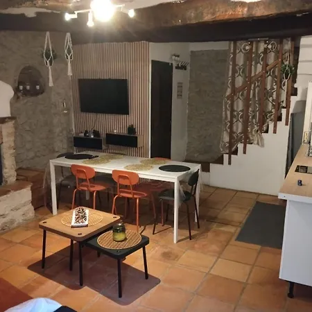 A Chez Aude & Yo Mollans-sur-Ouvèze
